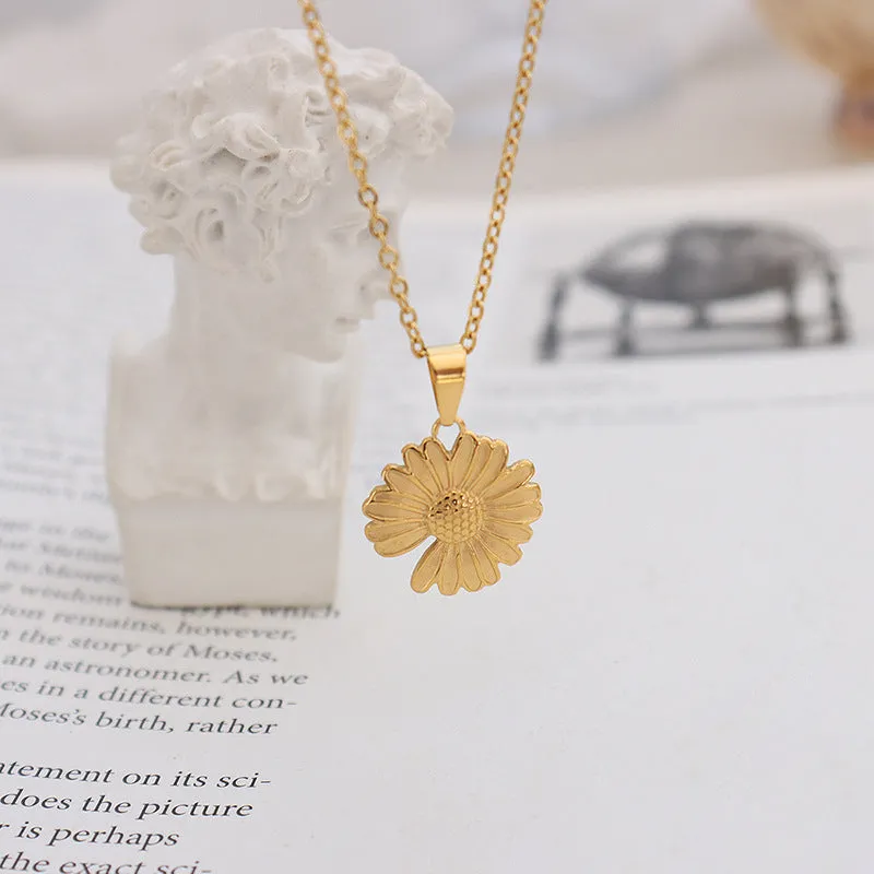 18K Fashion Gold Sunflower Flower Notch Design Versatile Pendant Necklace