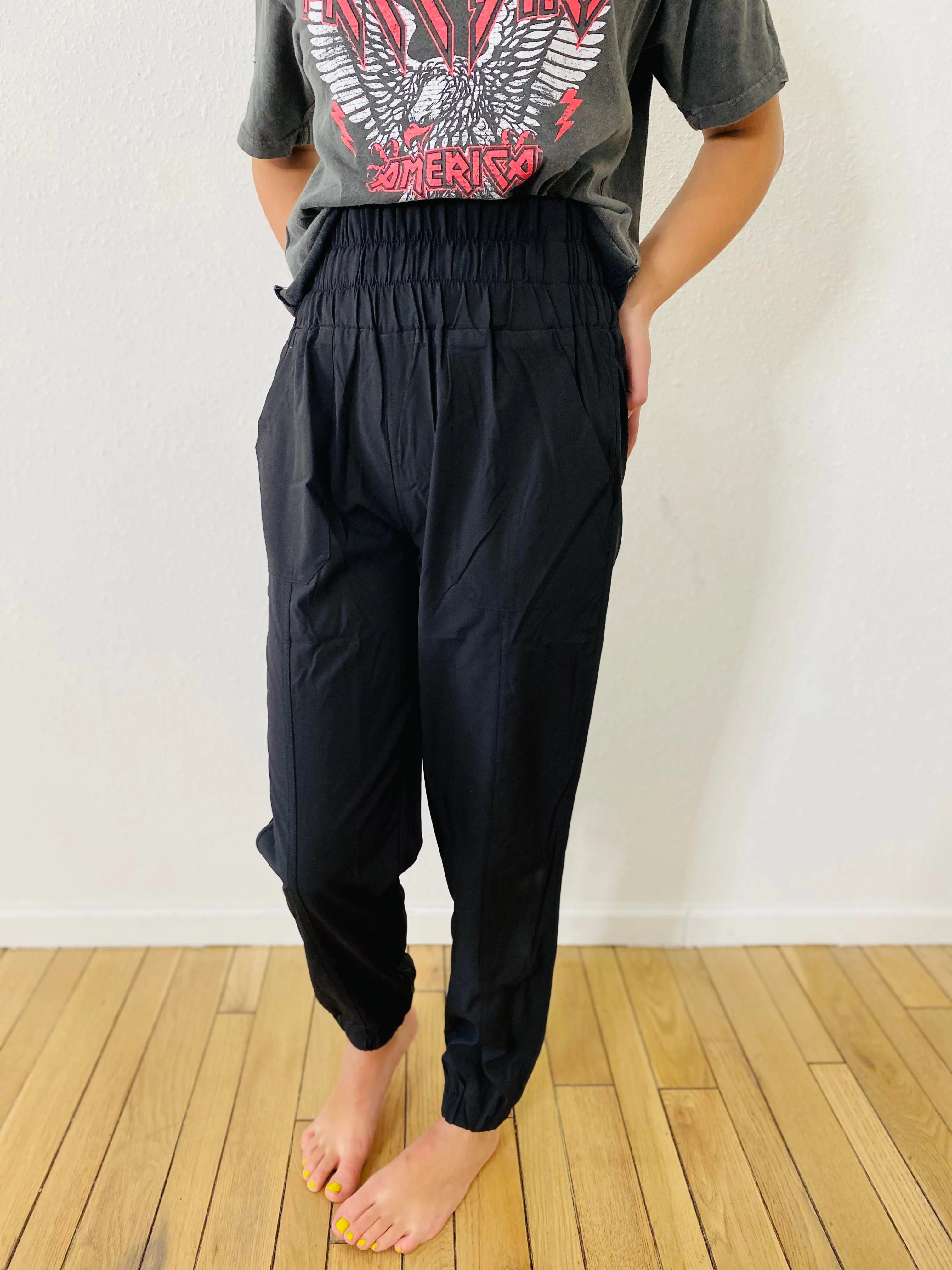 black elasticized high waisted jogger