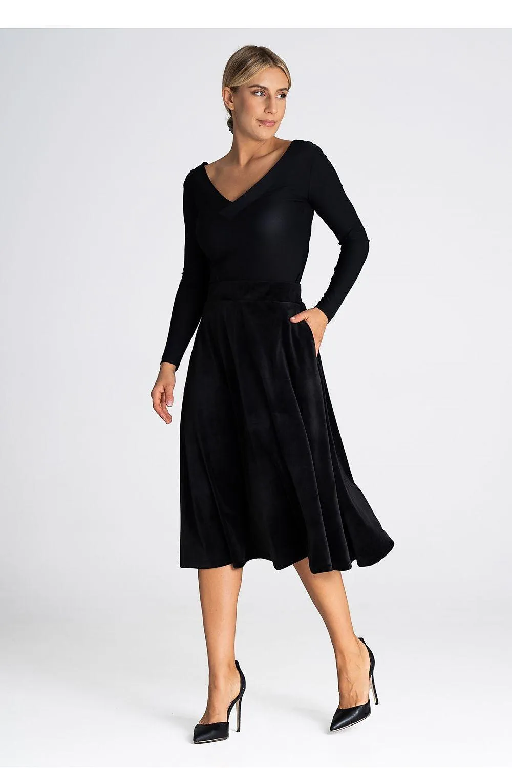 Elegant Flared Midi Skirt with Waist-Enhancing Design