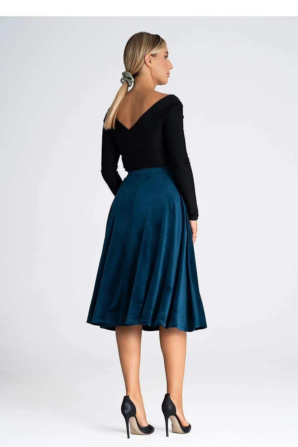 Elegant Flared Midi Skirt with Waist-Enhancing Design