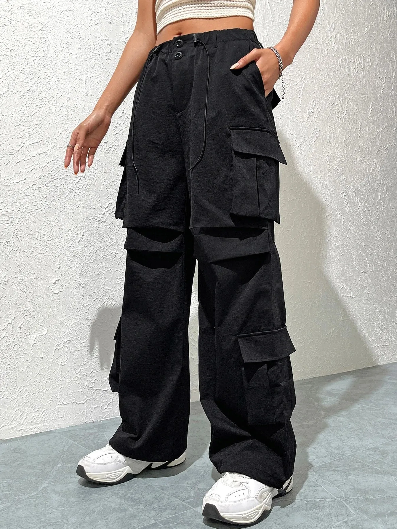 Flap Drawstring Pocket Side Cargo Pant