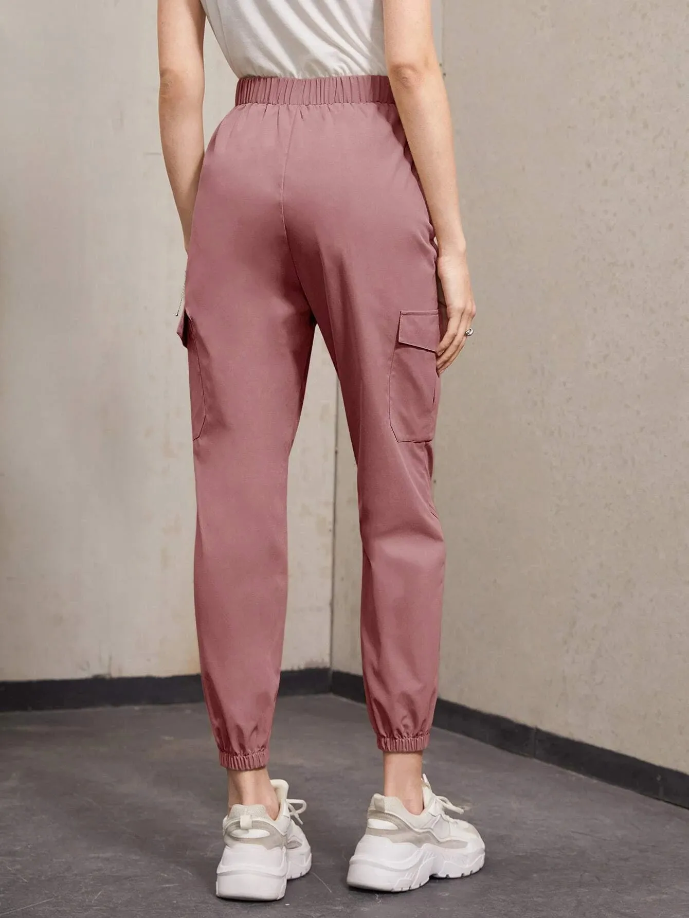 Flap Pocket Cropped Cargo Pant