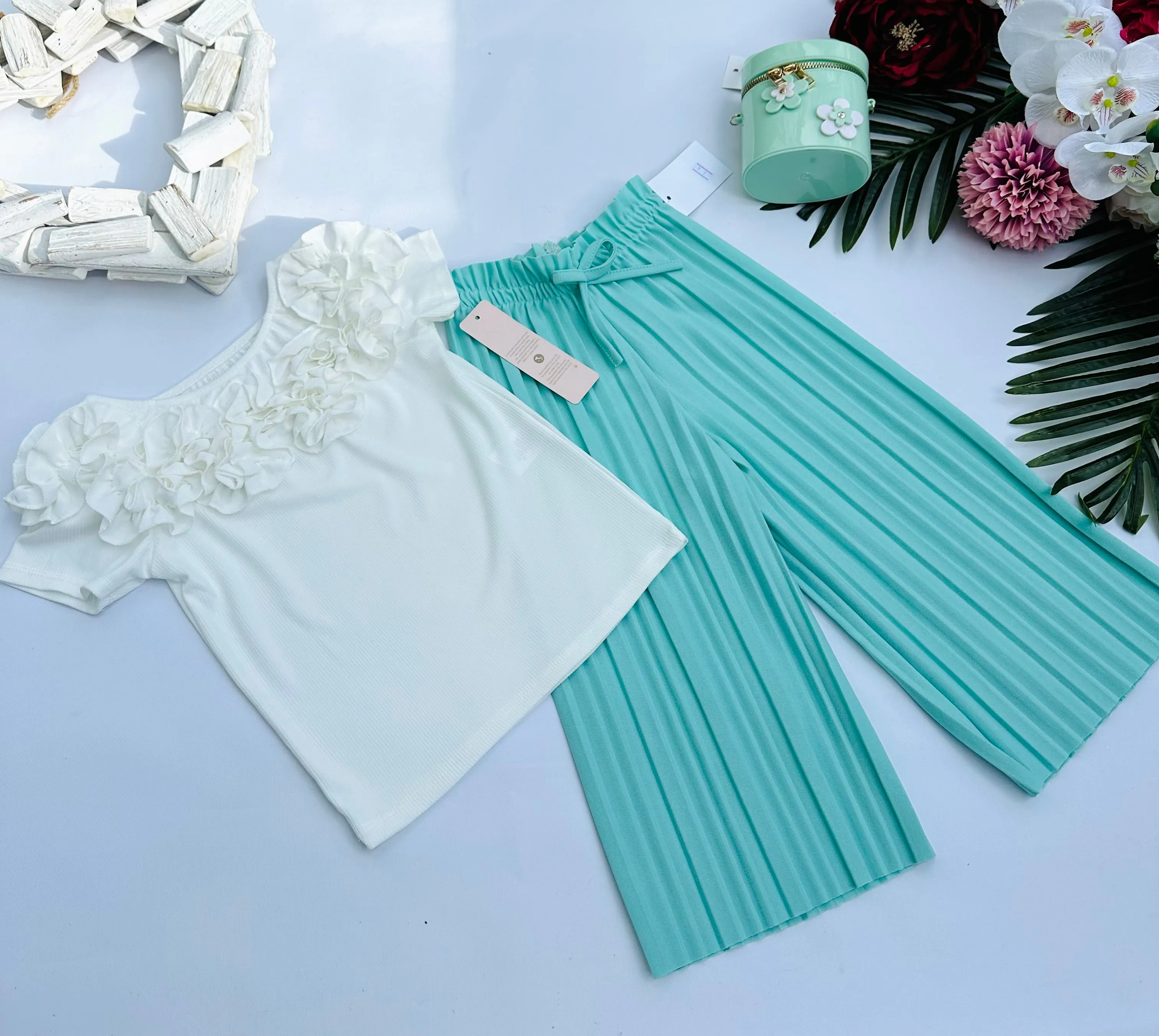 Mint culottes pants