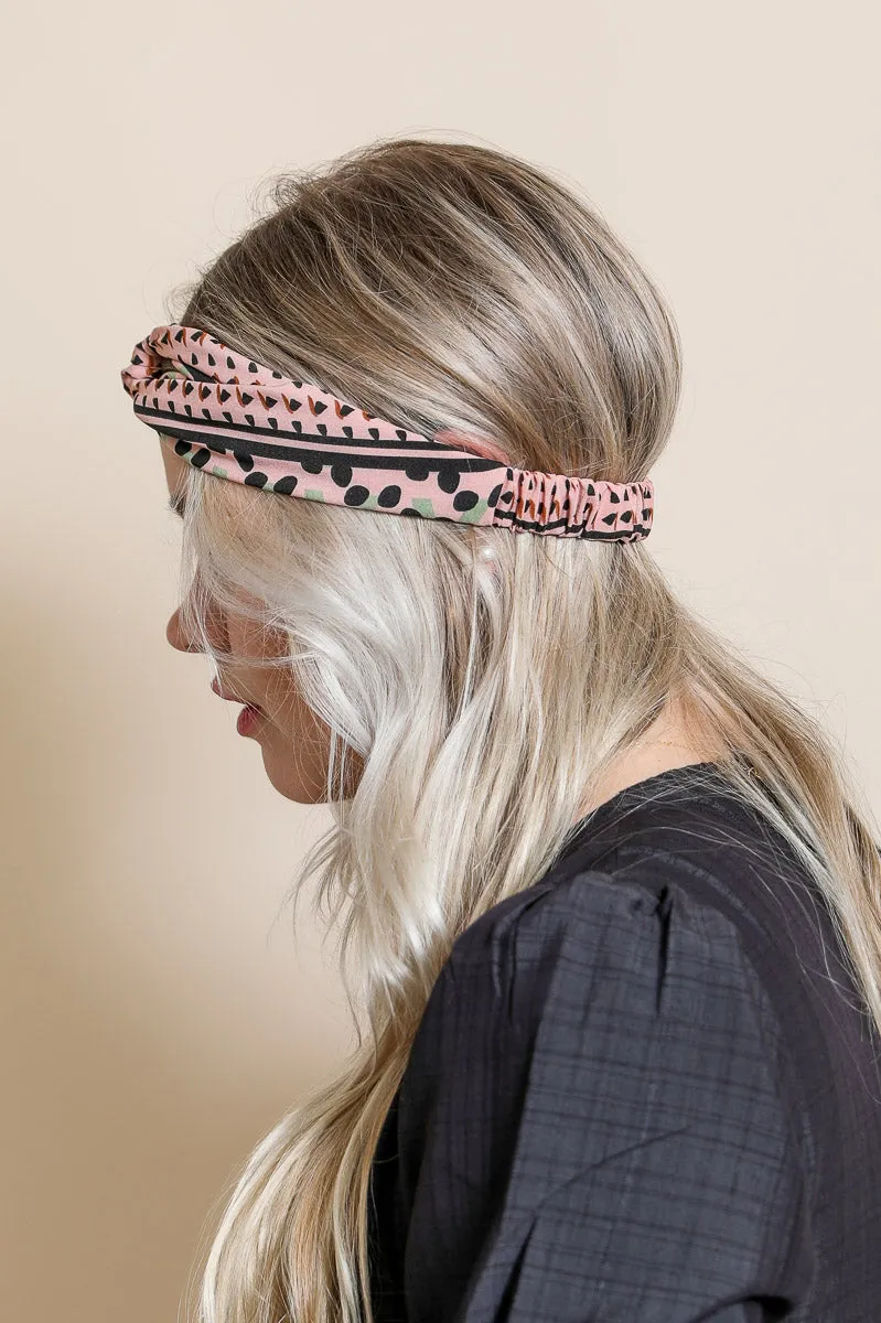 Mod Pattern Twist Headband - Bohemian, Chic, Versatile 🌀