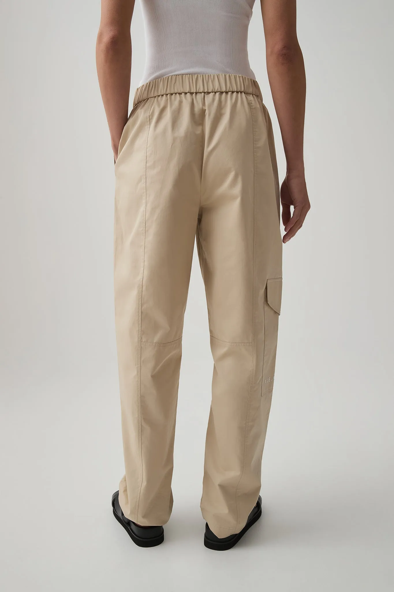 Panelled Cargo Pant 512