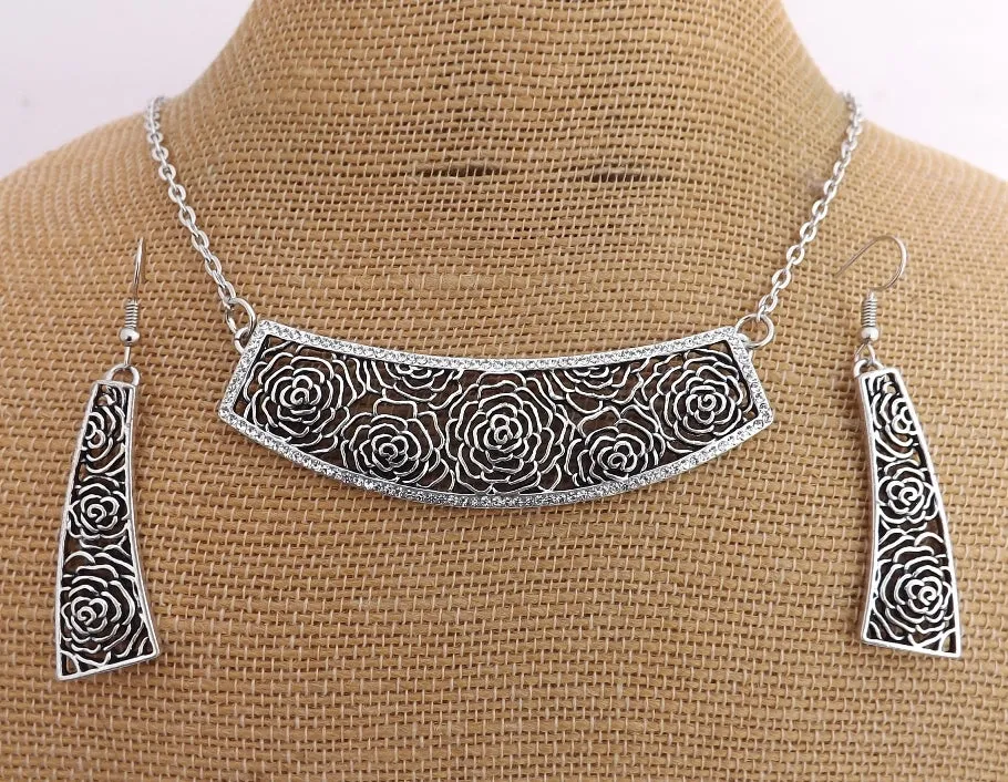 Silver Tone FIligree Rose Collar Necklace & Earrings Set