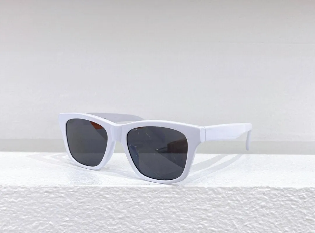 The latest fashion  personalized sunglasses cute style versatile face shape sun shading sunglasses UV40 for women