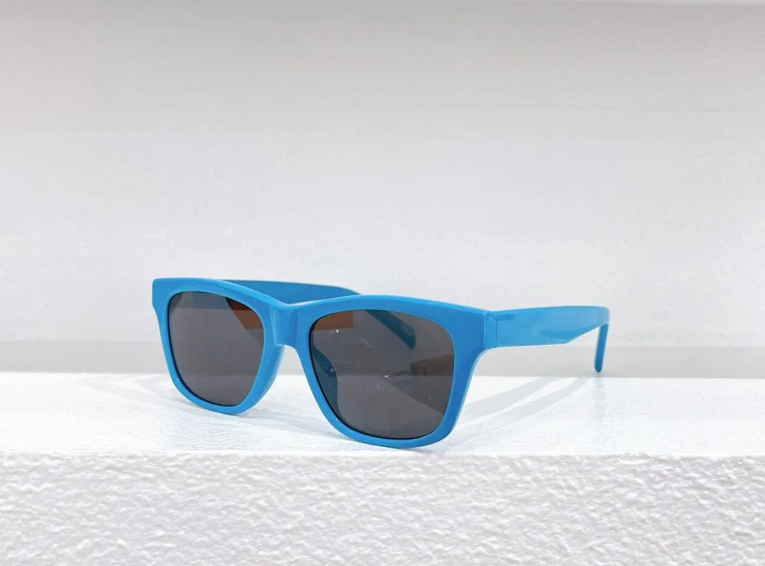 The latest fashion  personalized sunglasses cute style versatile face shape sun shading sunglasses UV40 for women