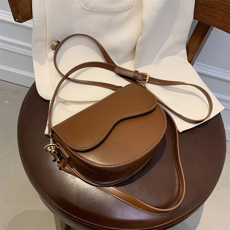 Vintage Small Bag New Fashion Versatile Autumn and Winter One Shoulder Crossbody Bag Small Women's Bag Underarm Saddle Bag