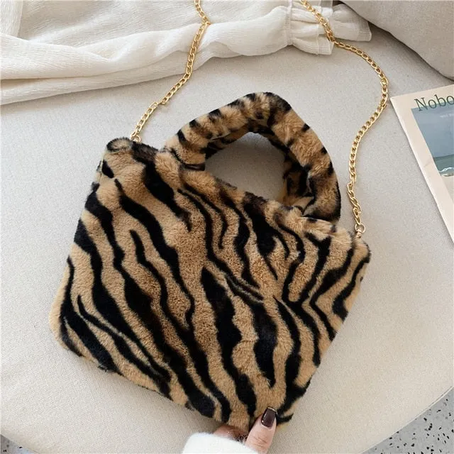 Winter new fashion shoulder bag female leopard female bag chain large plush winter handbag Messenger bag soft warm fur bag